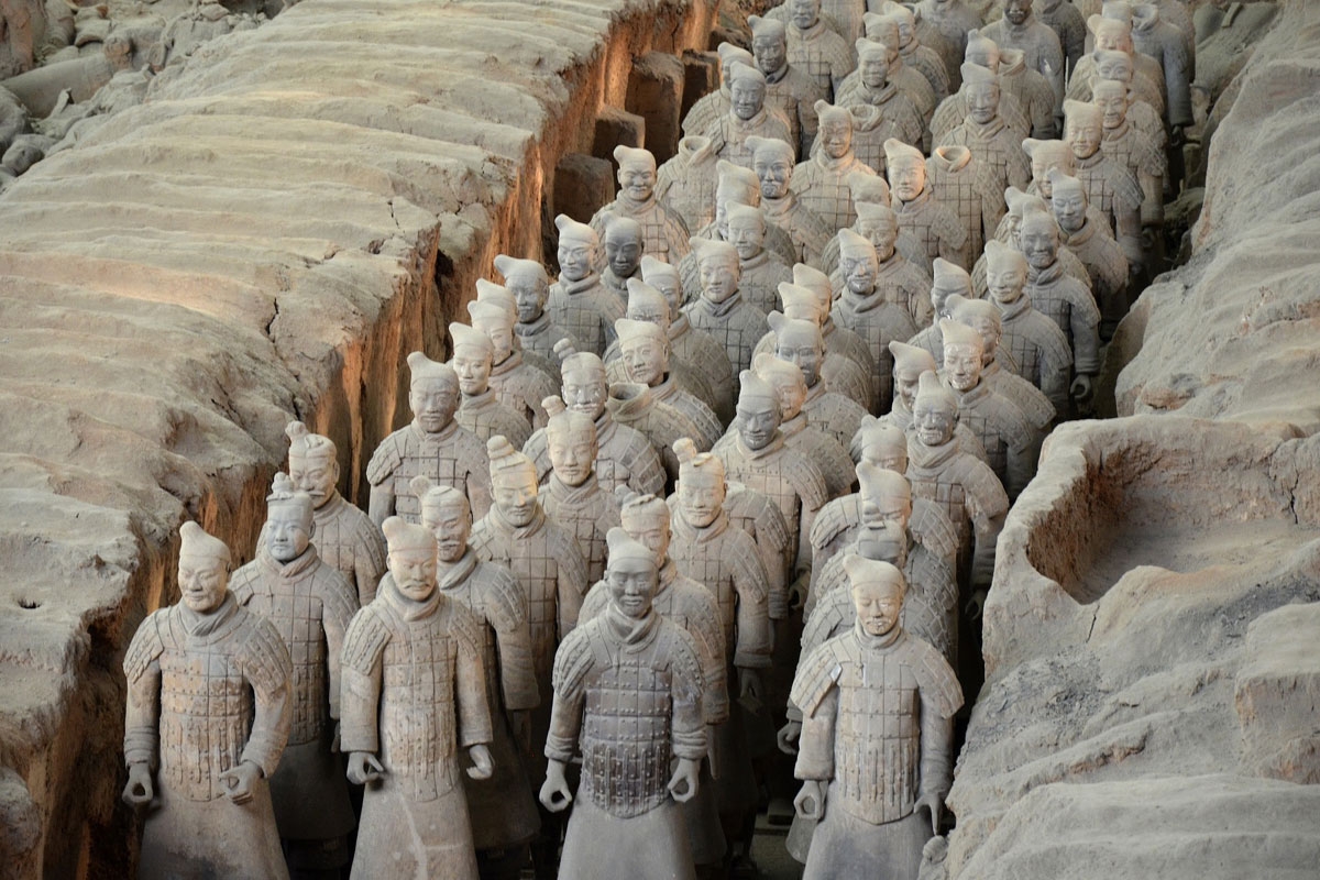 Фото. Терракотоые скульптуры в городе Сиань.