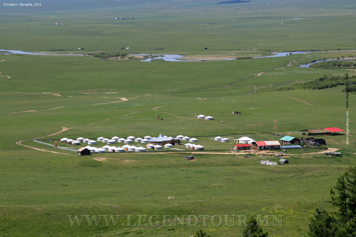 Фотография. Турбаза Chinggis Toonot. Дадал сомон (река Онон). Северо-Восток Монголии.