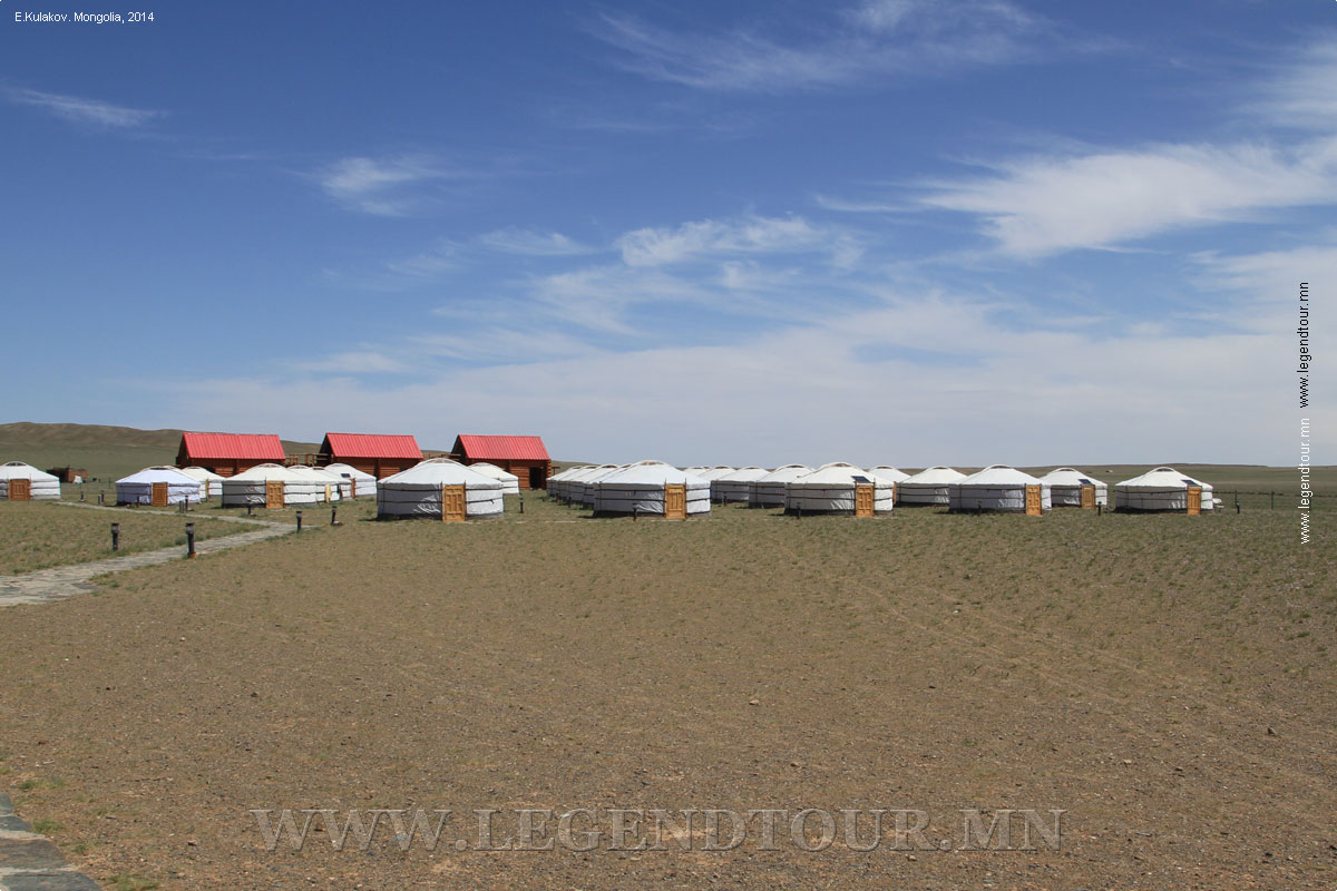 Фотография. Туристическая база Gobi Erdene (Говь Эрдэнэ жуулчны бааз). Песчаные дюны Хонгорын элс.