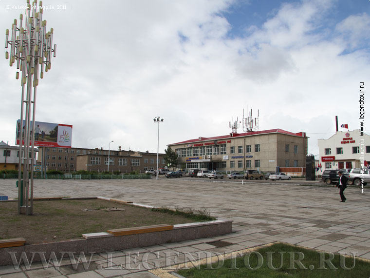 Фотография. Алтай. Административный центр Гоби-Алтайского аймака Монголии.
