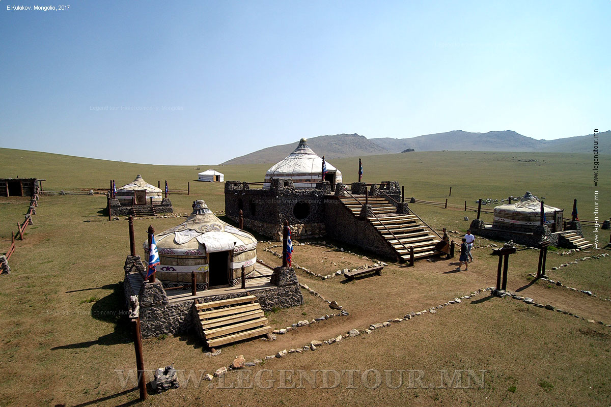 Фотография. Лагерь воинов (почтовая станция). Национальный парк 13 век. Монголия. Дрон Yuneec Typhoon H.