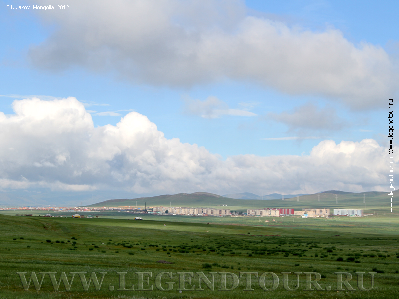 Фотография. Жилой городок. Вид с юго-запада (со стороны основного подъезда). Налайх. Монголия.