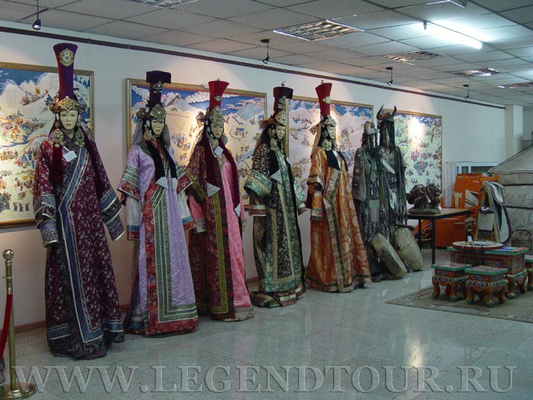 Photo. Museum of Mongolian Costumes, Ulan Bator.