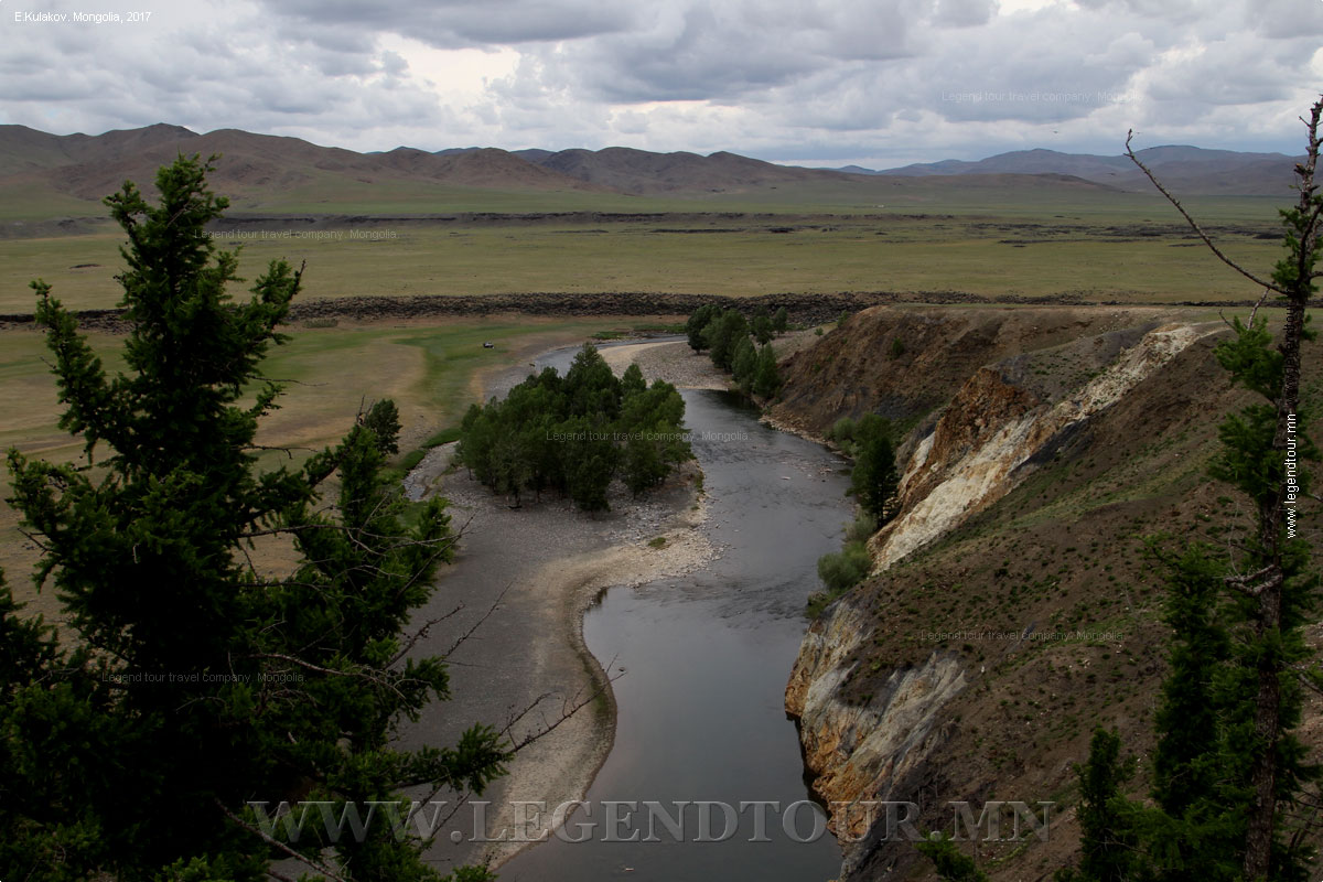 Фотография. Река Орхон гол. Остановка по дороге к водопаду. Монголия.